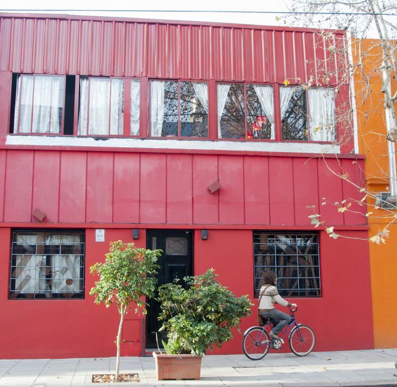 Back In Ba Hostel บัวโนสไอเรส ภายนอก รูปภาพ