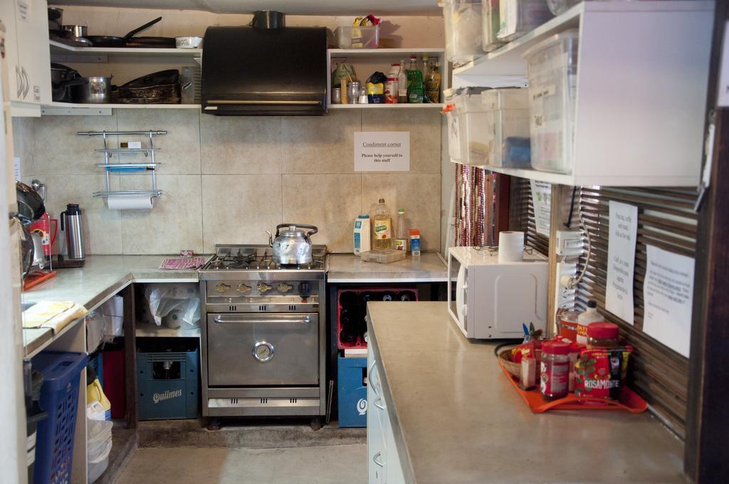 Back In Ba Hostel บัวโนสไอเรส ภายนอก รูปภาพ